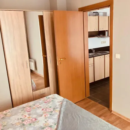 Mh Apartament *